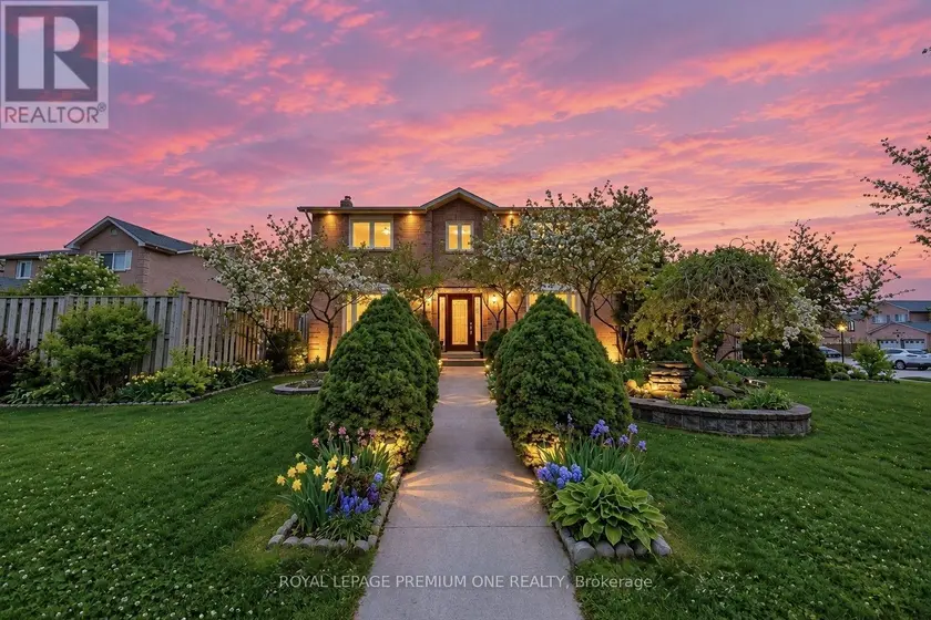 Detached at 25 SIR LANCELOT COURT, Caledon