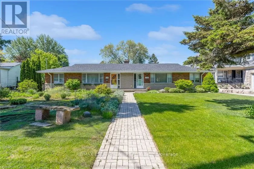 Semi-Detached/Link at 234 PINE COVE ROAD, Burlington