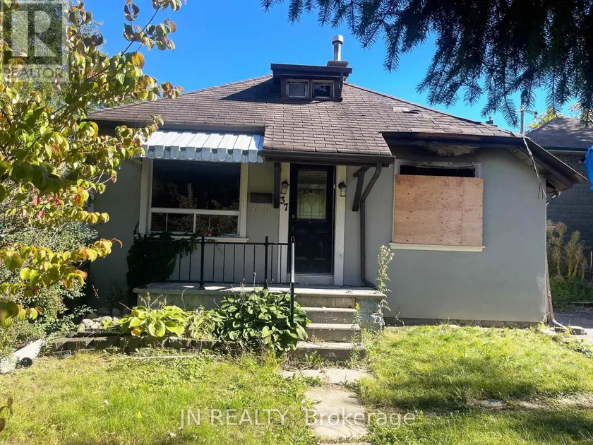 Detached at 37 ROSEDALE AVENUE W, Brampton