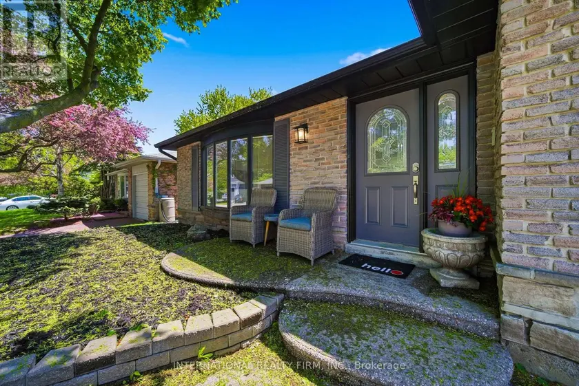 Detached at 2306 DEVON ROAD, Oakville