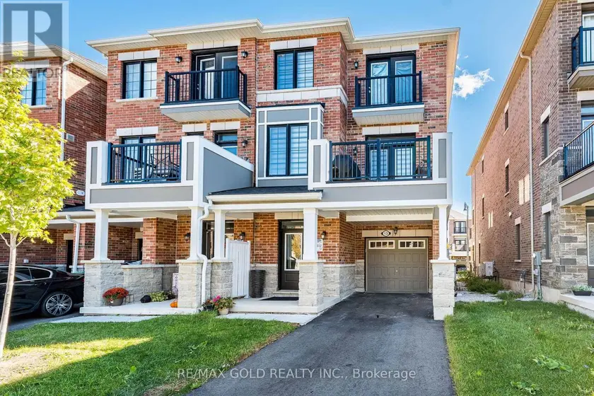Townhouse at 13 KEPPEL CIRCLE, Brampton