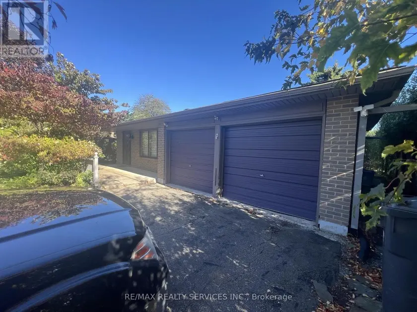 Detached at 39 GOLF VIEW DRIVE, Brampton