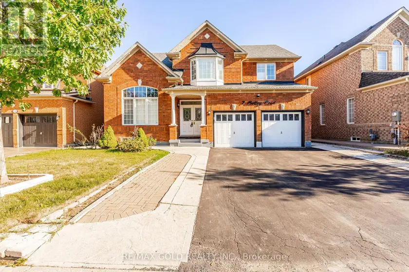 Detached at 7 BETTEY ROAD, Brampton