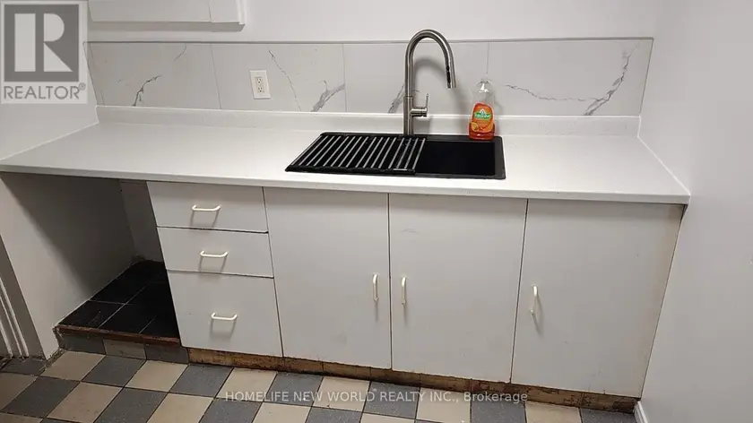 Detached at LOWER LEVEL - 4383 RADISSON CRESCENT, Mississauga