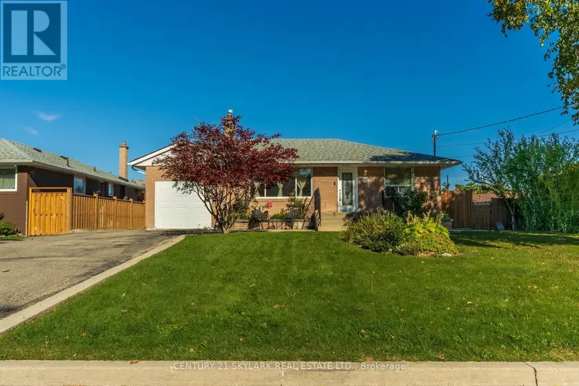 Detached at 24 AURA LEA BOULEVARD, Toronto