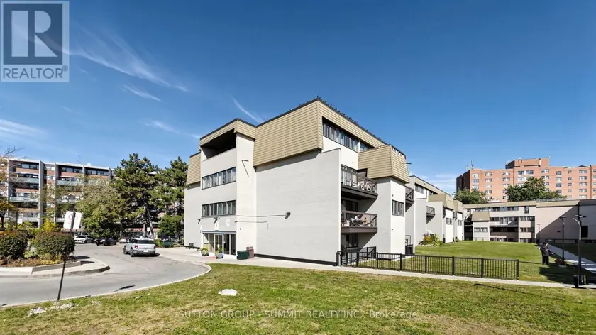 Townhouse at 228 - 2095 ROCHE COURT N, Mississauga