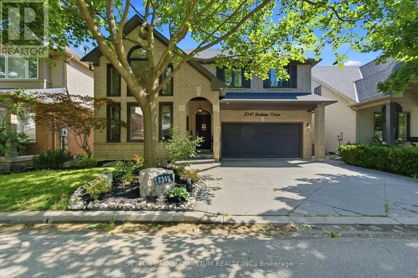 Detached at 2345 JOSHUA DRIVE, Burlington