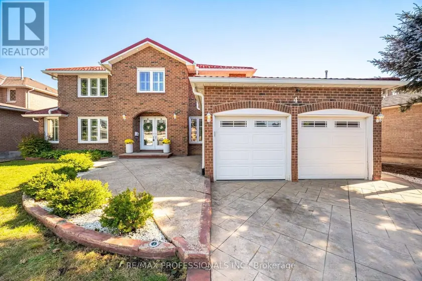 Detached at 4 MCFADDEN DRIVE, Brampton