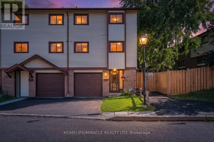 Townhouse at 63 MCCALLUM COURT, Brampton