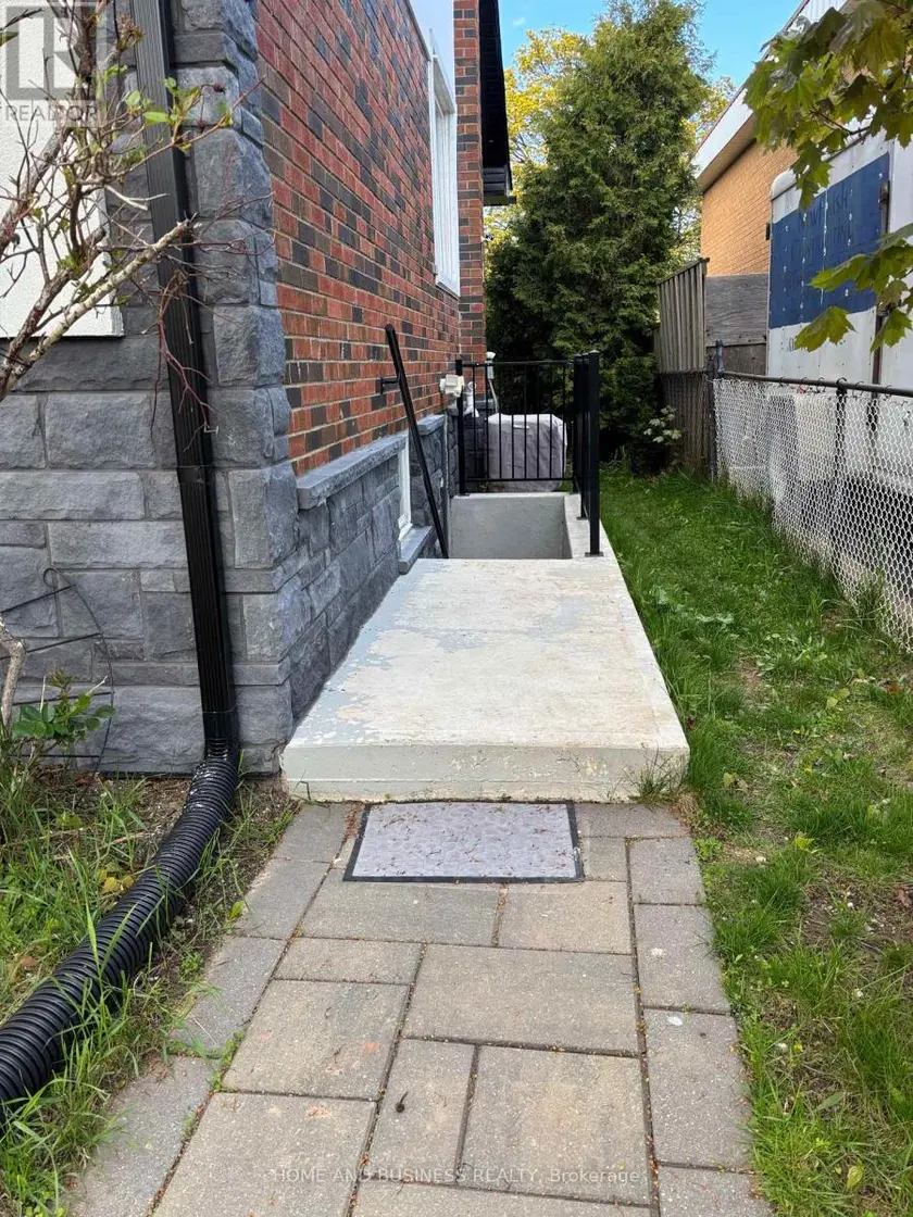 Detached at BSMT - 5651 TURNEY DRIVE, Mississauga