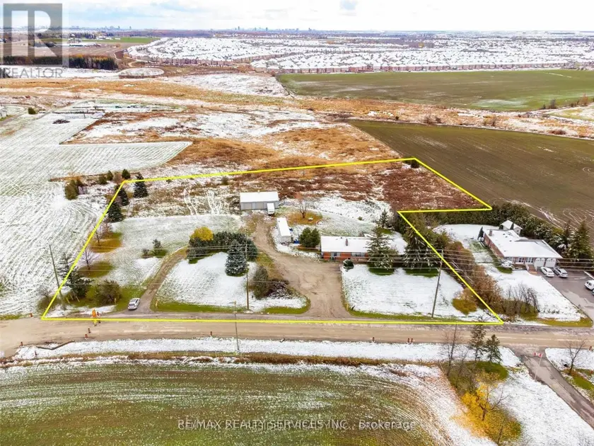 Detached at 3771 OLD SCHOOL ROAD, Caledon