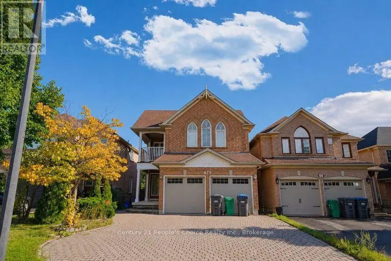 Detached at 670 MACBETH HEIGHTS, Mississauga