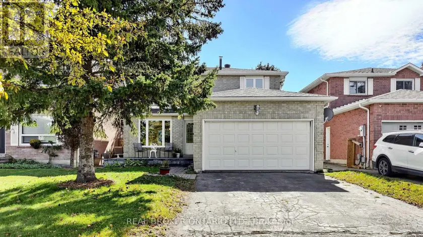 Detached at 33 FOUNTAINBRIDGE DRIVE, Caledon