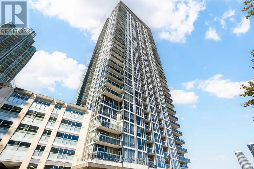 Apartment at 1611 - 223 WEBB DRIVE, Mississauga