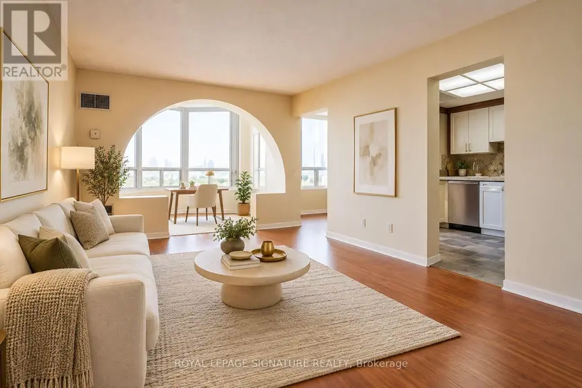 Apartment at 916 - 135 HILLCREST AVENUE, Mississauga