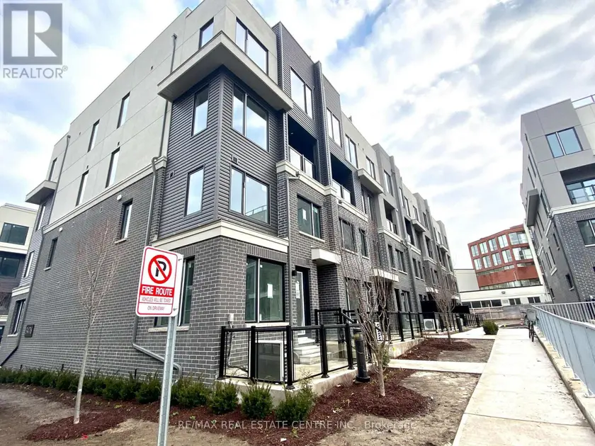 Townhouse at 5 - 3483 WIDDICOMBE WAY, Mississauga