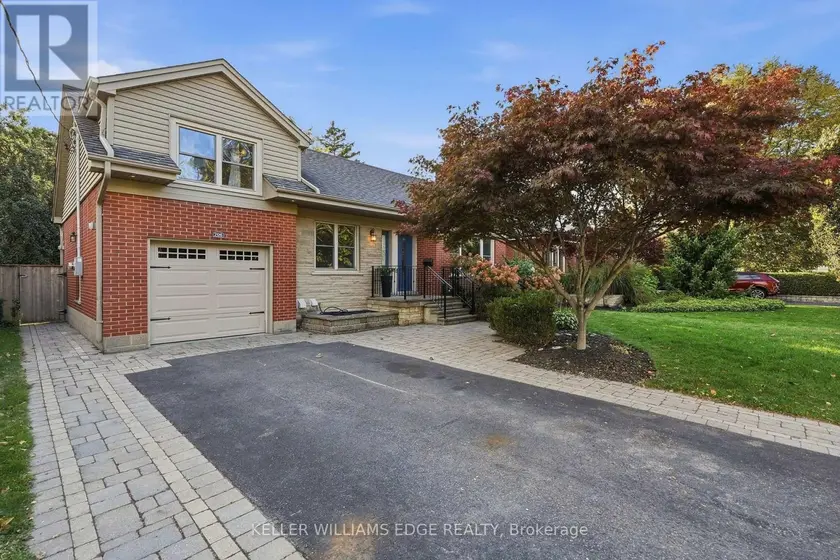 Detached at 706 BRENTWOOD DRIVE, Burlington