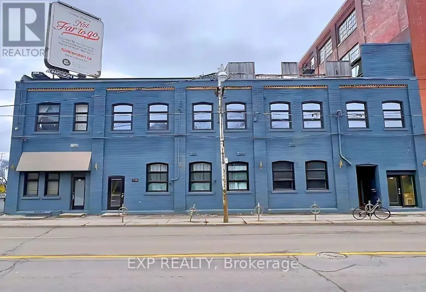Detached at 2474 - 2480 DUNDAS STREET W, Toronto
