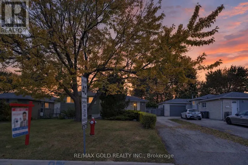 Detached at 129 FOLKSTONE CRESCENT, Brampton