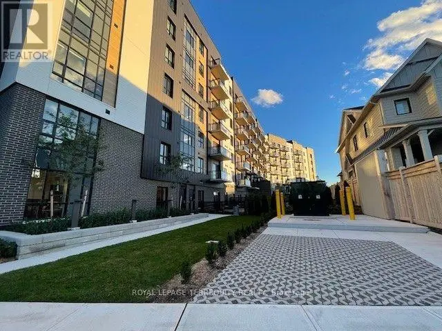 Apartment at 702 - 3008 WILLIAM CUTMORE BOULEVARD, Oakville