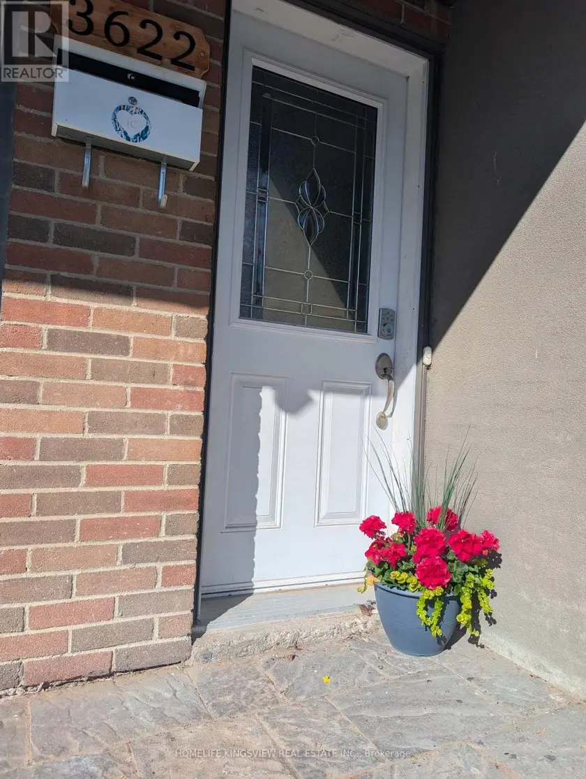 Semi-Detached/Link at LOWER LEVEL - 3622 BIRCHMEADOW CRESCENT, Mississauga