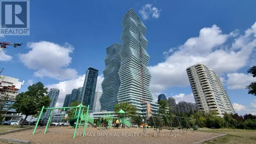 Apartment at 3811 - 3883 QUARTZ ROAD, Mississauga