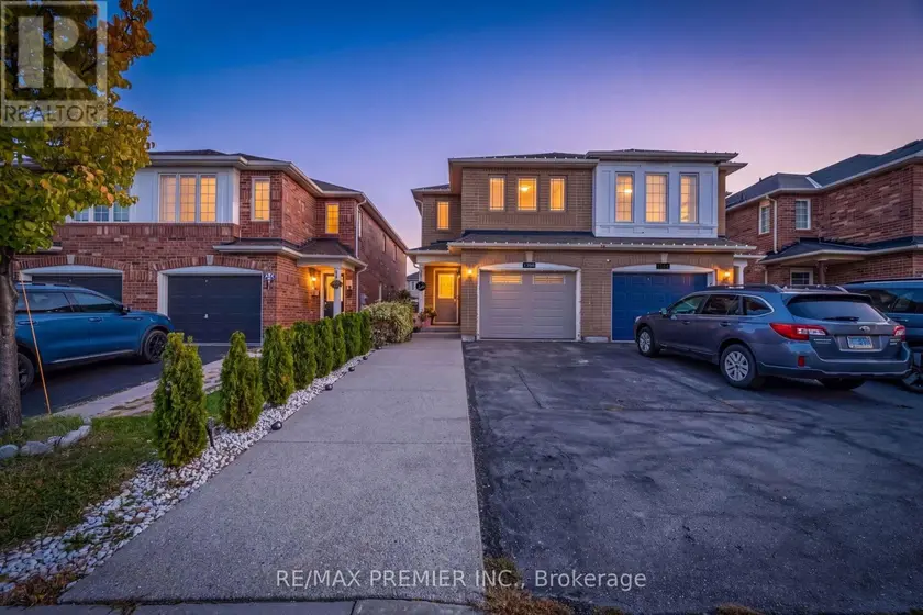 Semi-Detached/Link at 1268 NEWELL STREET, Milton