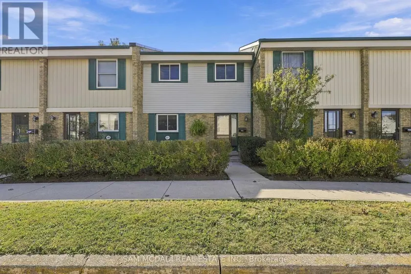 Townhouse at 87 - 2779 GANANOQUE DRIVE, Mississauga