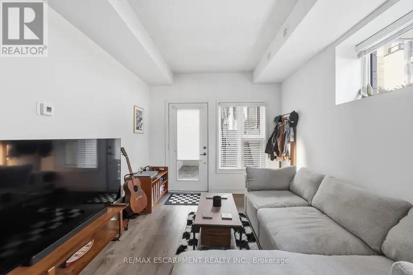 Townhouse at 613 - 1129 COOKE BOULEVARD, Burlington