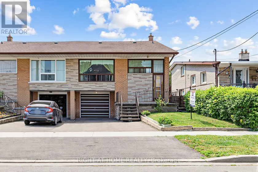 Semi-Detached/Link at 7 DAYSTROM DRIVE, Toronto