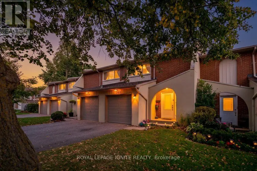 Townhouse at #103 - 1180 MISSISSAUGA VALLEY BOULEVARD, Mississauga