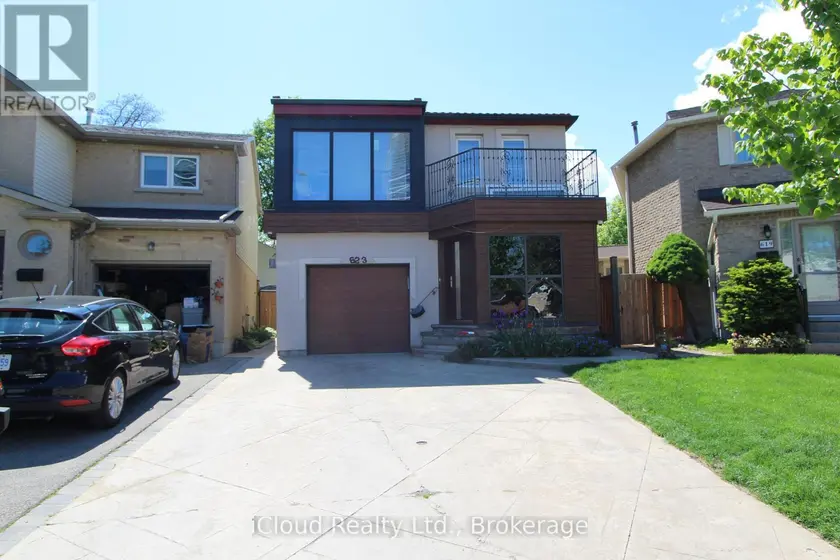 Detached at 623 HARTFORDSHIRE LANE, Mississauga