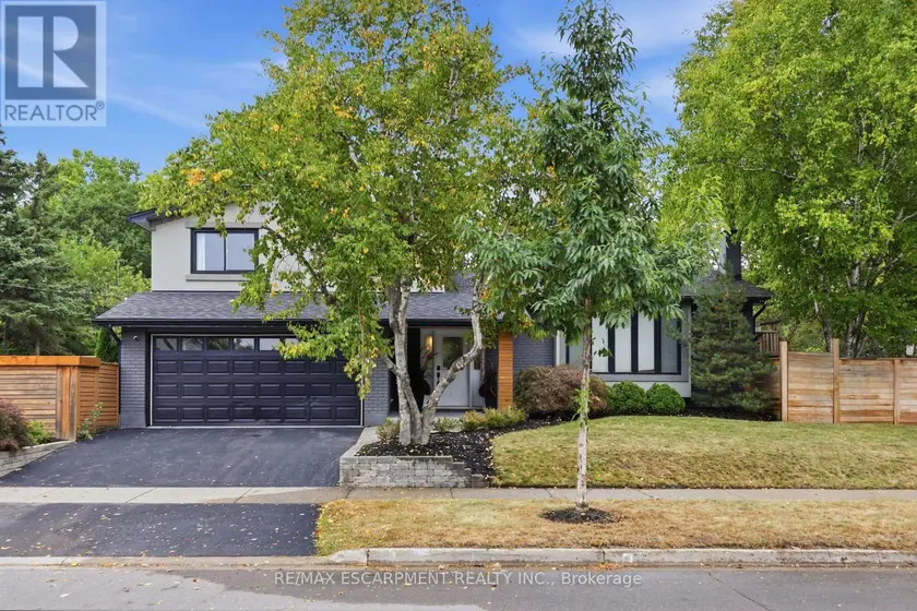 Detached at 134 FAIRWOOD PLACE W, Burlington