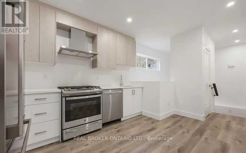 Multiplex at 5 - 14 HATFIELD CRESCENT, Toronto