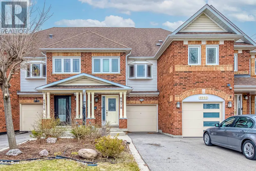 Townhouse at 6978 LISANNE COURT, Mississauga