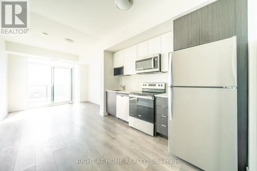 Apartment at 1310 - 204 BURNHAMTHORPE ROAD E, Mississauga