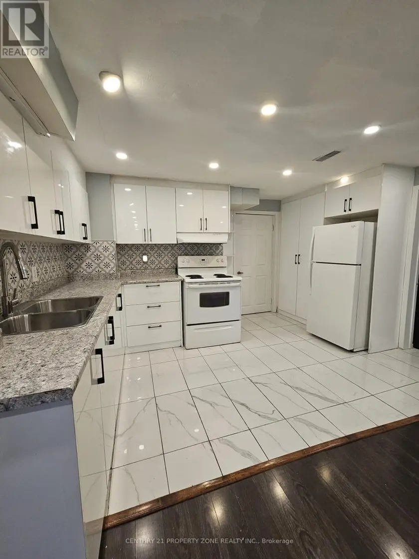 Detached at 4473 MARSHDALE COURT, Mississauga