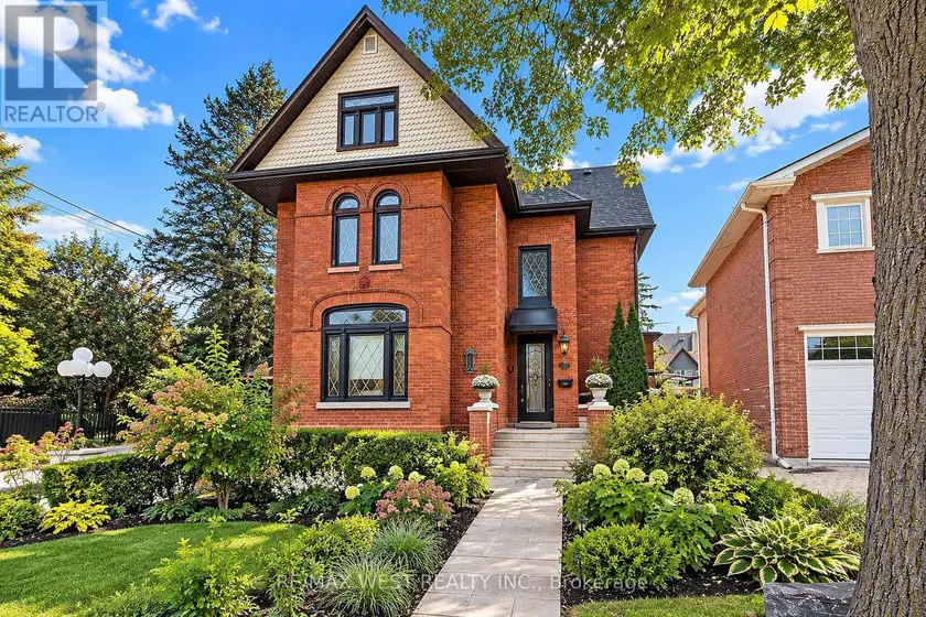 Multiplex at BSMT - 117 ROSEMOUNT AVENUE, Toronto