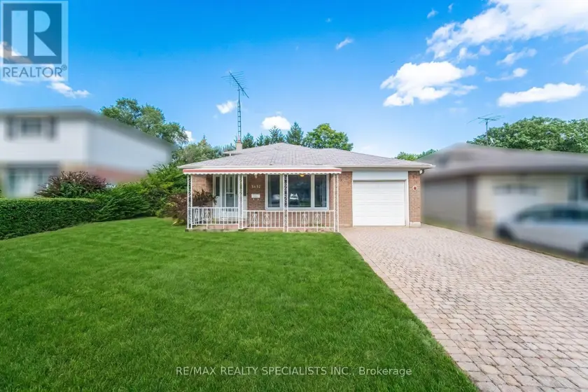 Detached at 3637 CHIPLOW ROAD, Mississauga