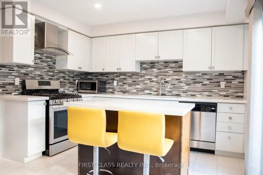 Townhouse at 7224 DEANLEE COURT, Mississauga