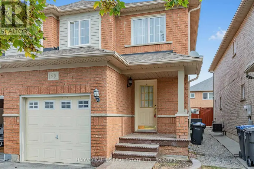 Semi-Detached/Link at 39 RIDGEFIELD COURT, Brampton