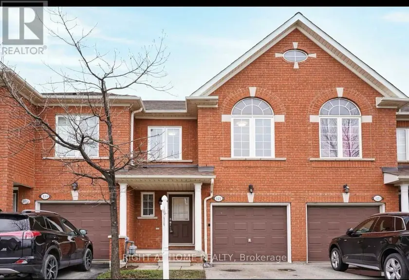 Townhouse at 121 - 6399 SPINNAKER CIRCLE, Mississauga