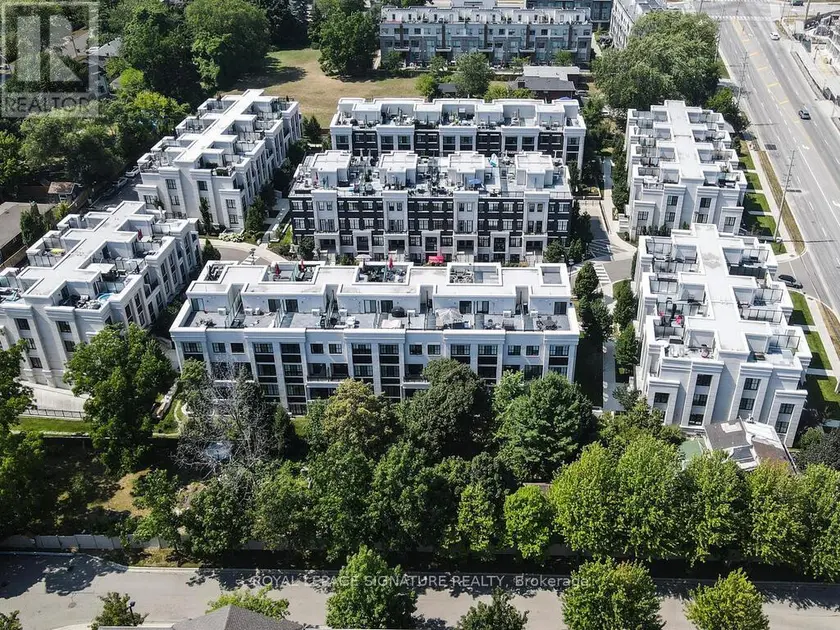Townhouse at 212 - 652 CRICKLEWOOD DRIVE, Mississauga