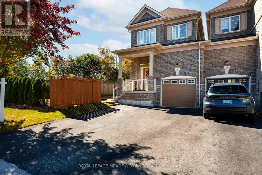 Townhouse at 16 RIDGEGATE CRESCENT, Halton Hills
