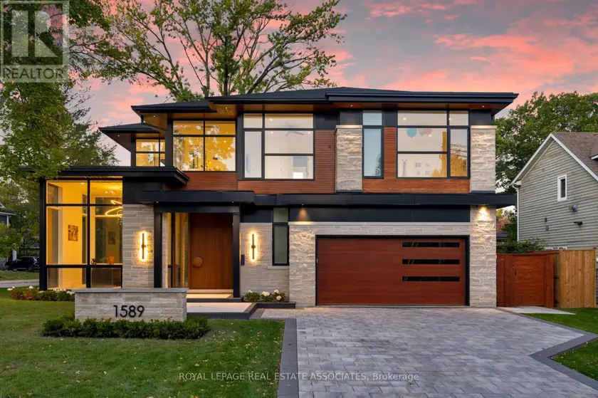 Detached at 1589 GLENHILL CRESCENT, Mississauga