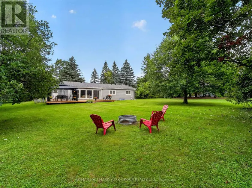 Detached at 21 BIRCHVIEW DRIVE, Caledon
