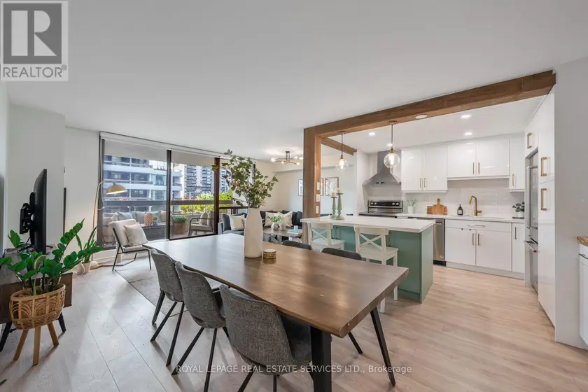Apartment at 309 - 80 QUEBEC AVENUE, Toronto