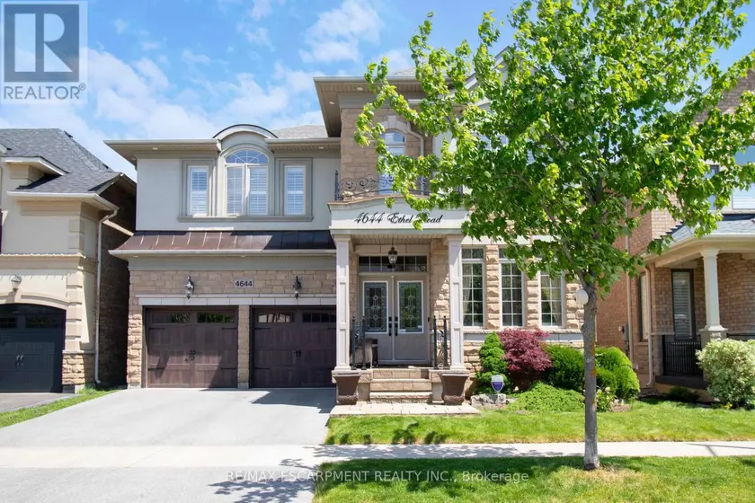 Detached at 4644 ETHEL ROAD, Burlington