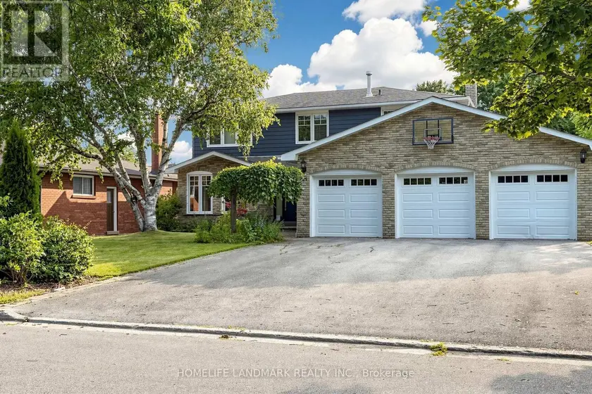 Detached at 224 VALLEYVIEW COURT, Oakville