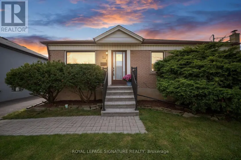 Detached at 81 NASH DRIVE, Toronto